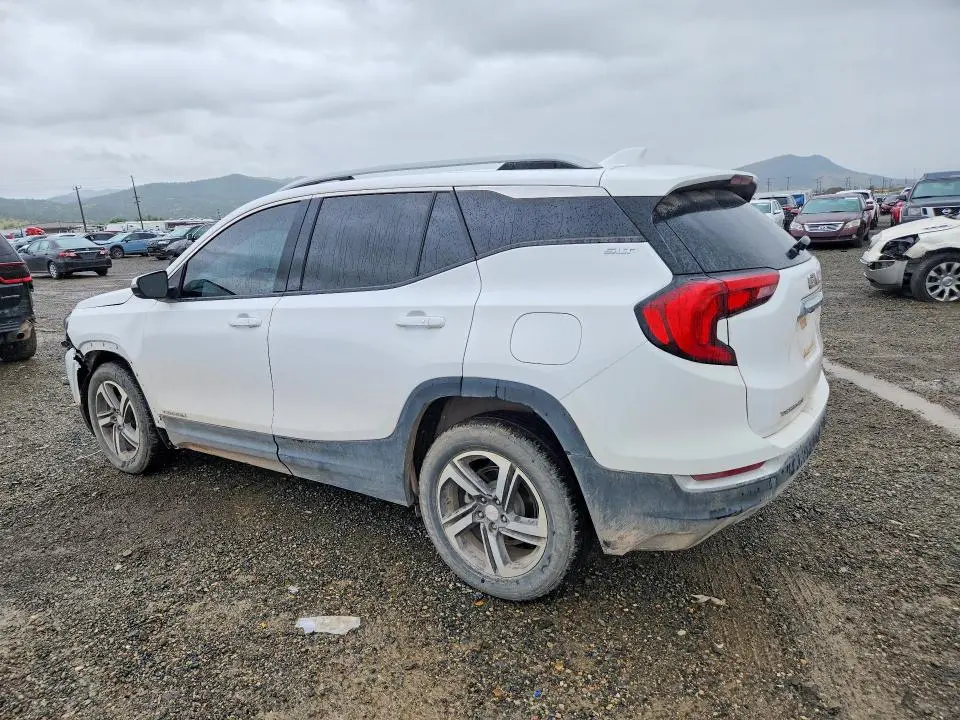 2021 GMC TERRAIN SLT  