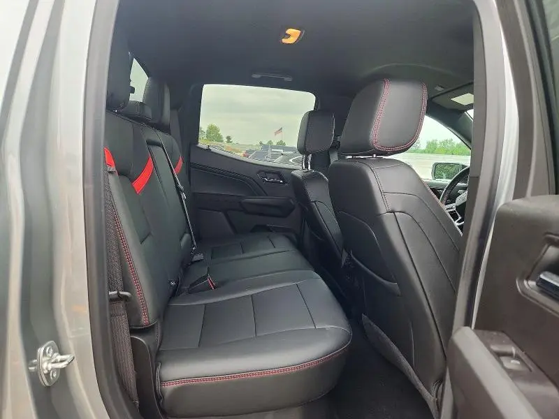2025 CHEVROLET COLORADO Z71  