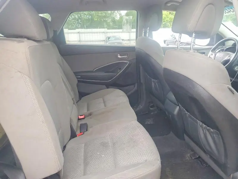 2016 HYUNDAI SANTA FE SE  