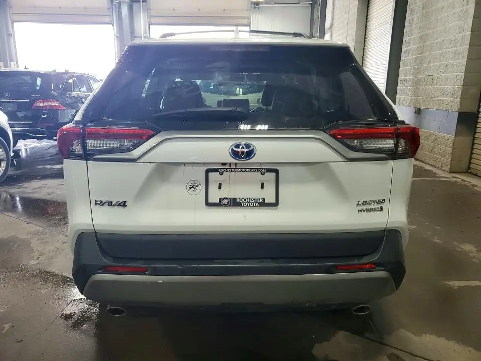 2024 TOYOTA RAV4 LIMITED  