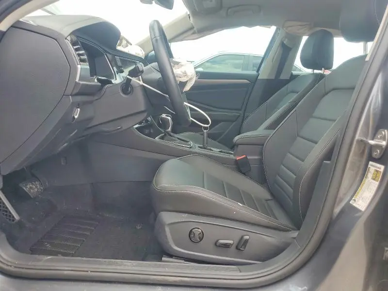 2024 VOLKSWAGEN JETTA SE  