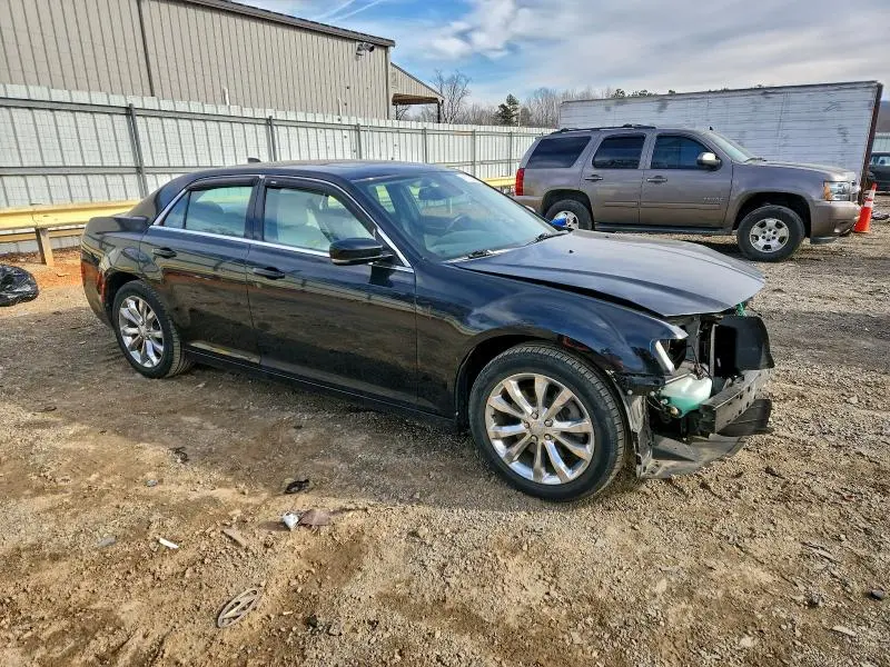 2015 CHRYSLER 300 LIMITED  