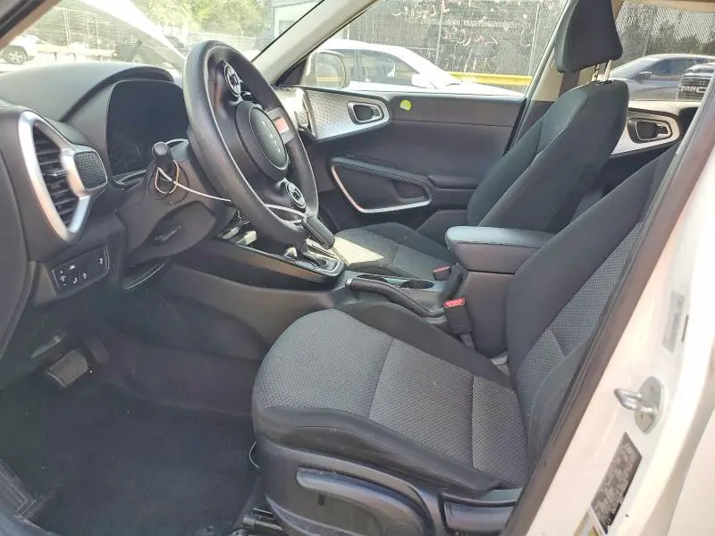 2022 KIA SOUL LX  