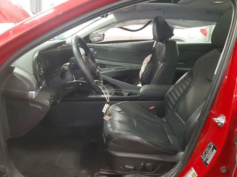 2022 HYUNDAI ELANTRA   