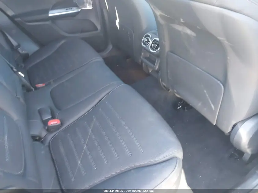 2025 MERCEDES-BENZ GLC 300 SUV