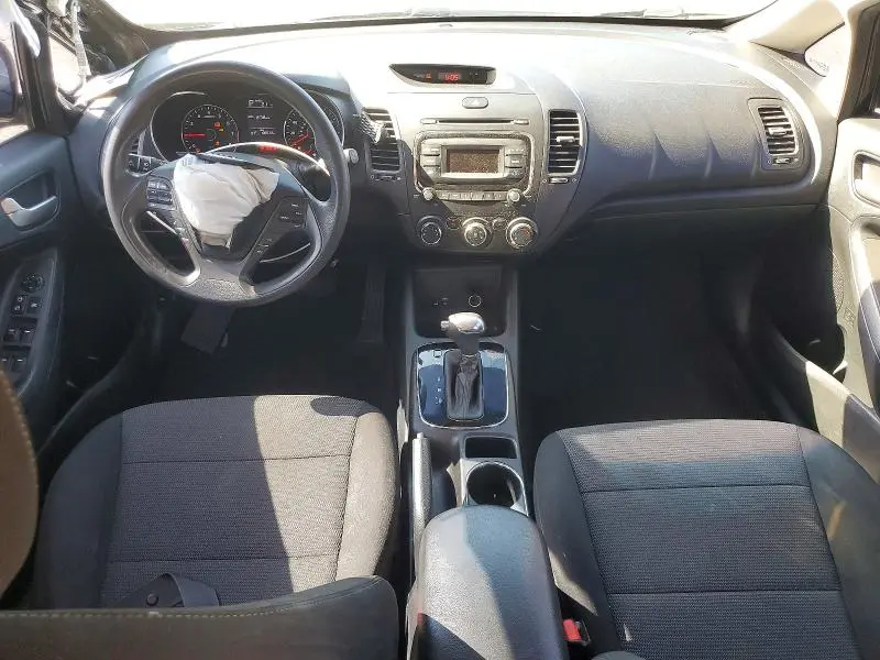 2018 KIA FORTE LX  