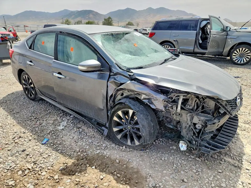 2016 NISSAN SENTRA SR  