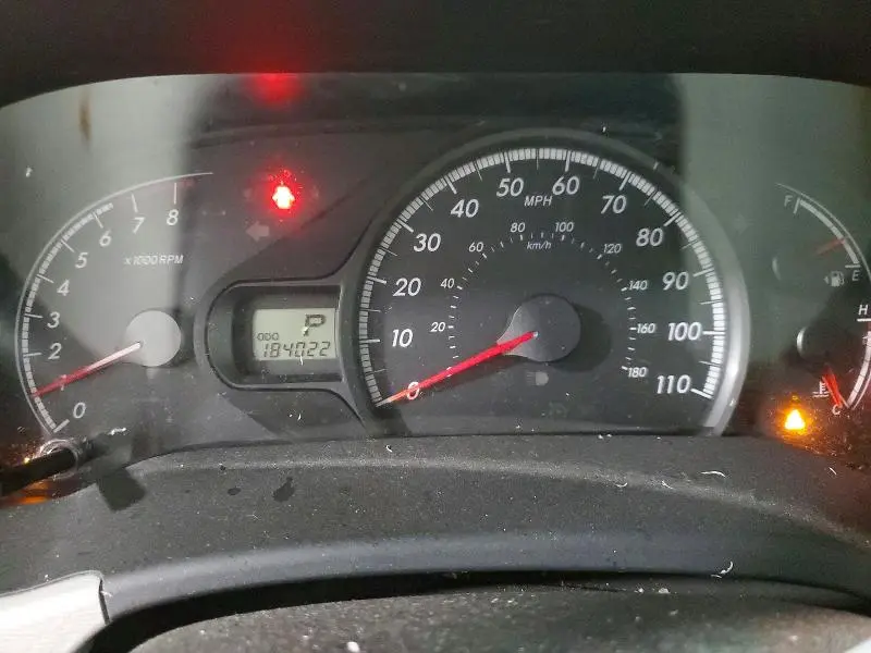 2013 TOYOTA SIENNA LE  