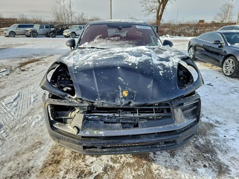 2023 PORSCHE MACAN BASE  