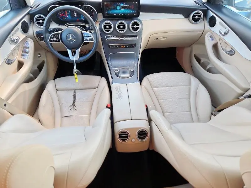 2021 MERCEDES-BENZ GLC 300  