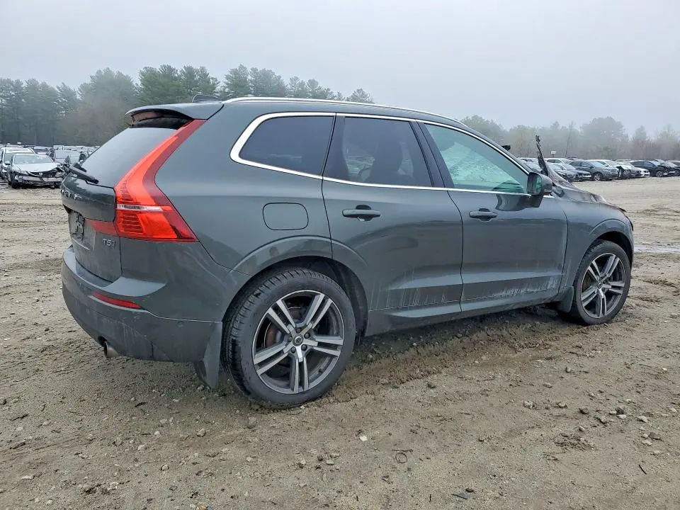 2019 VOLVO XC60 T5  