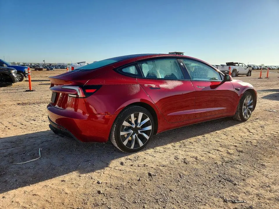 2025 TESLA MODEL 3   