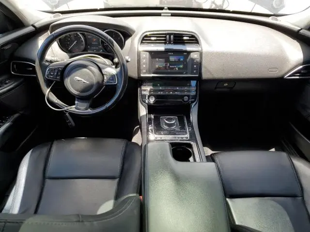 2018 JAGUAR XE PREMIUM  