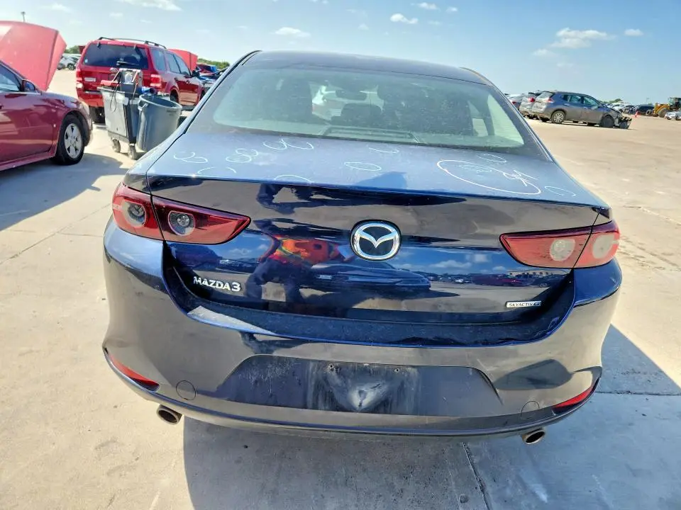 2021 MAZDA 3   