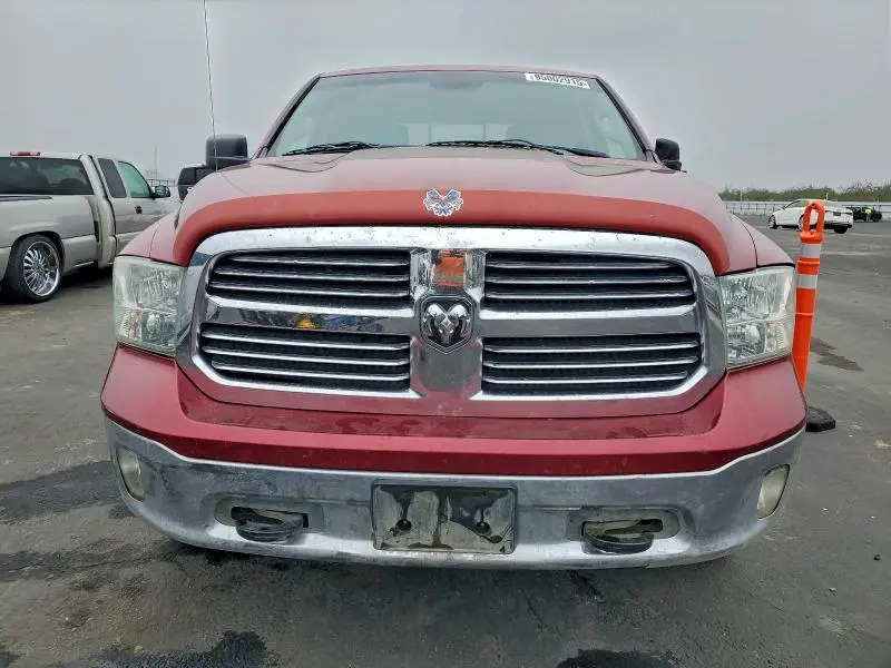 2014 RAM 1500 SLT  