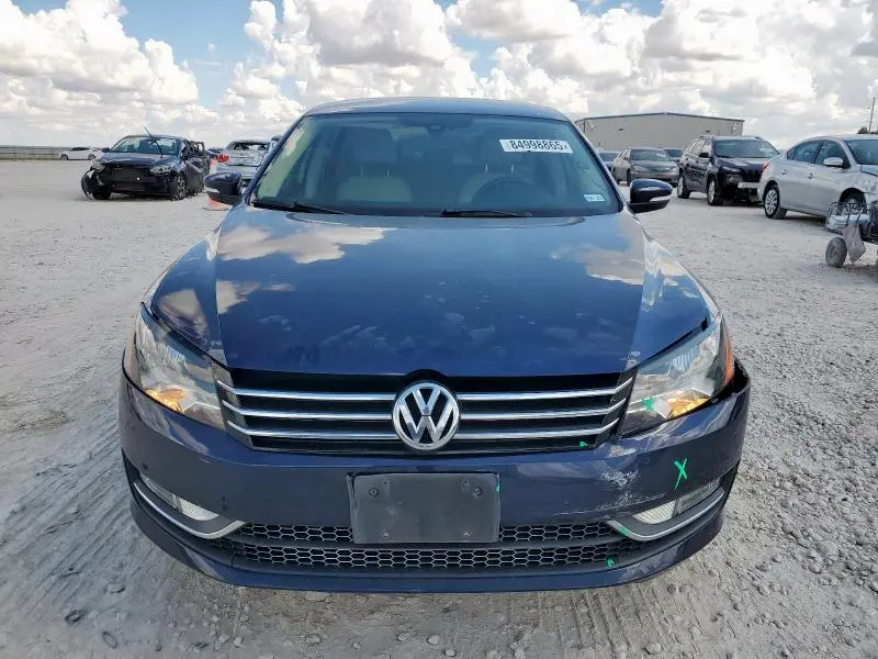 2015 VOLKSWAGEN PASSAT S  
