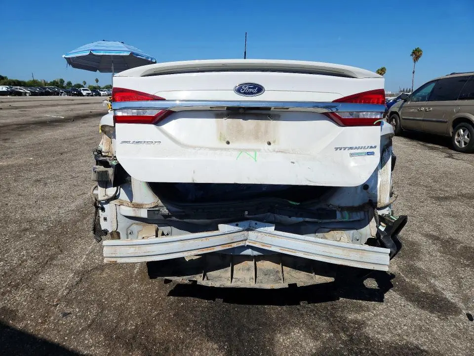 2018 FORD FUSION TITANIUM/PLATINUM  