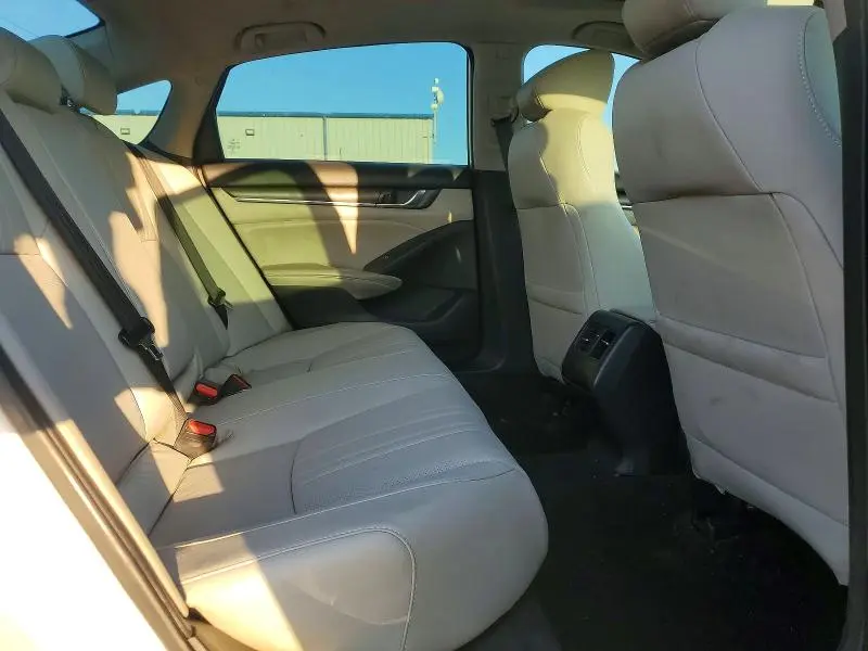 2018 HONDA ACCORD TOURING  