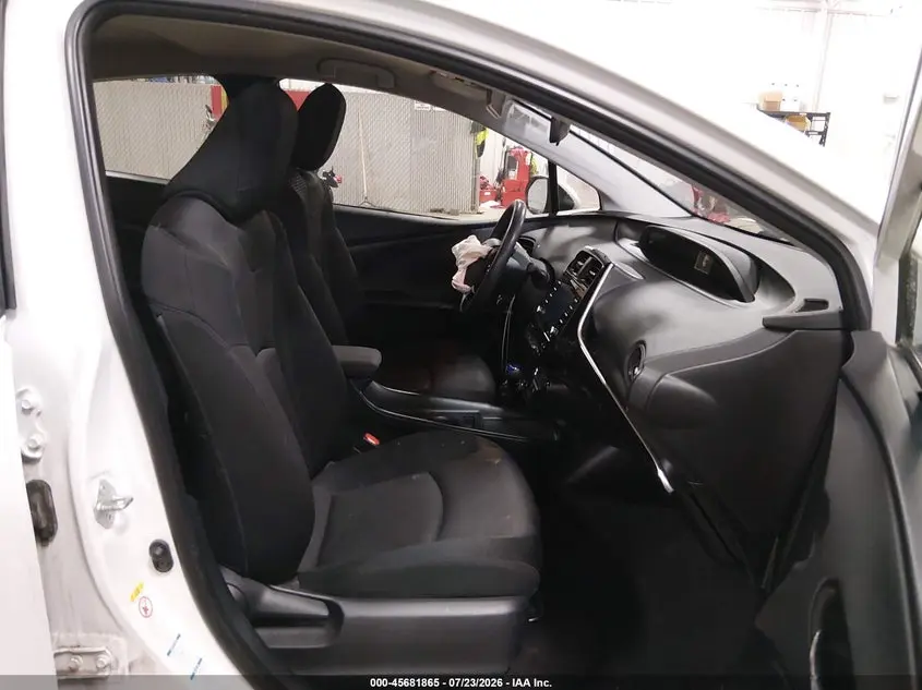 2021 TOYOTA PRIUS LE AWD-E