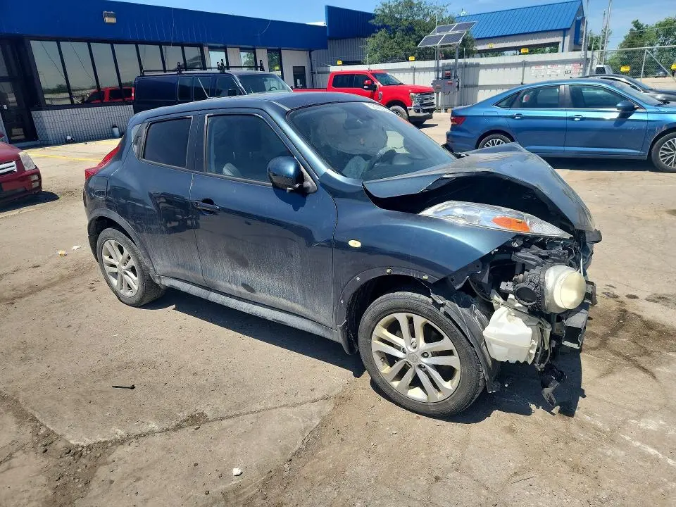 2011 NISSAN JUKE S  