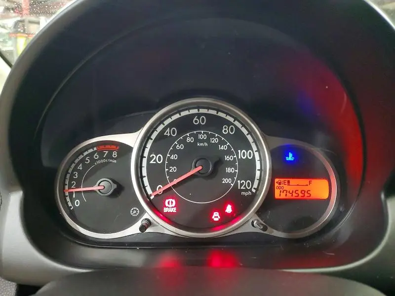 2013 MAZDA MAZDA2   