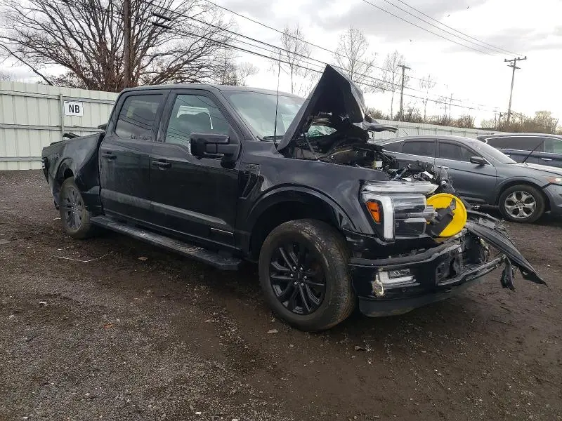 2024 FORD F150 LARIAT  