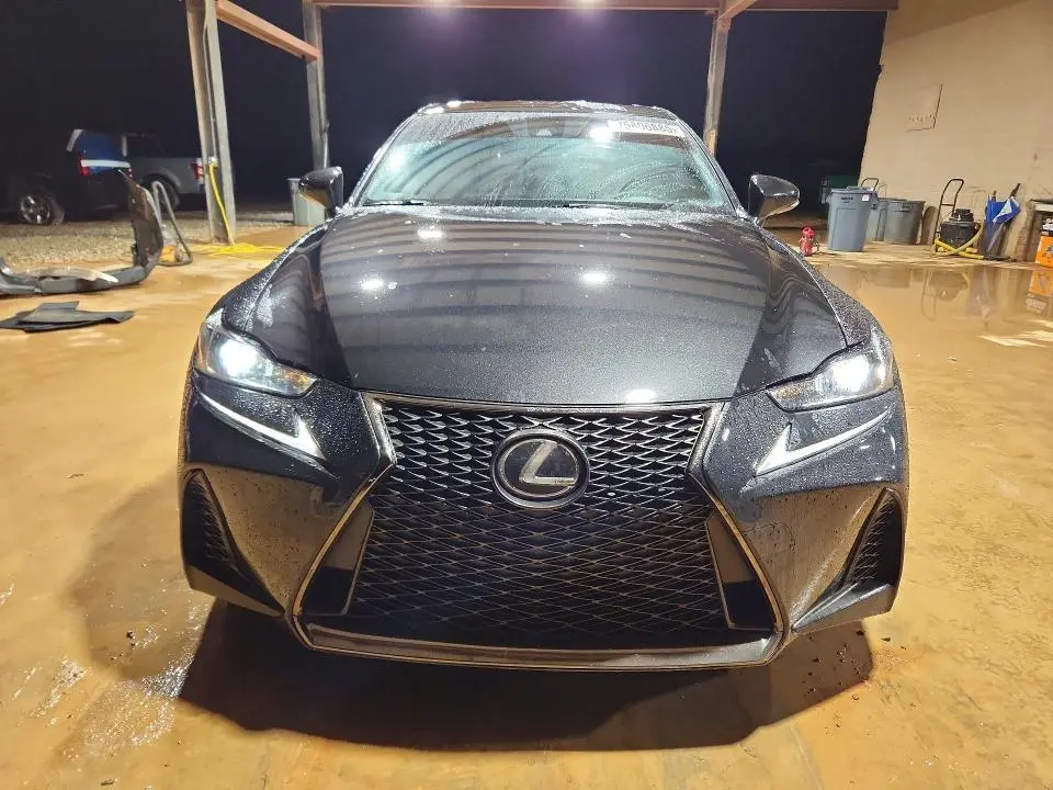 2017 LEXUS IS 200T  