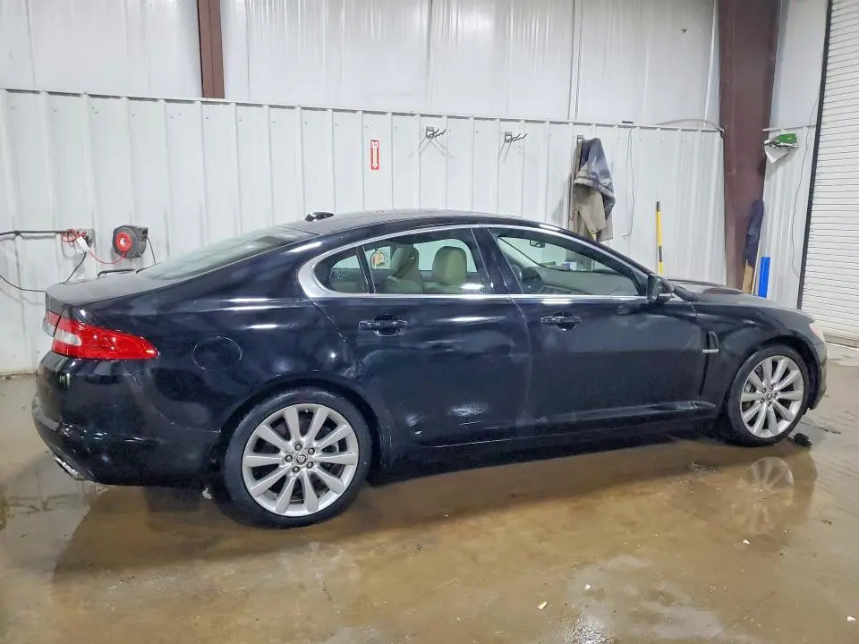 2011 JAGUAR XF PREMIUM  