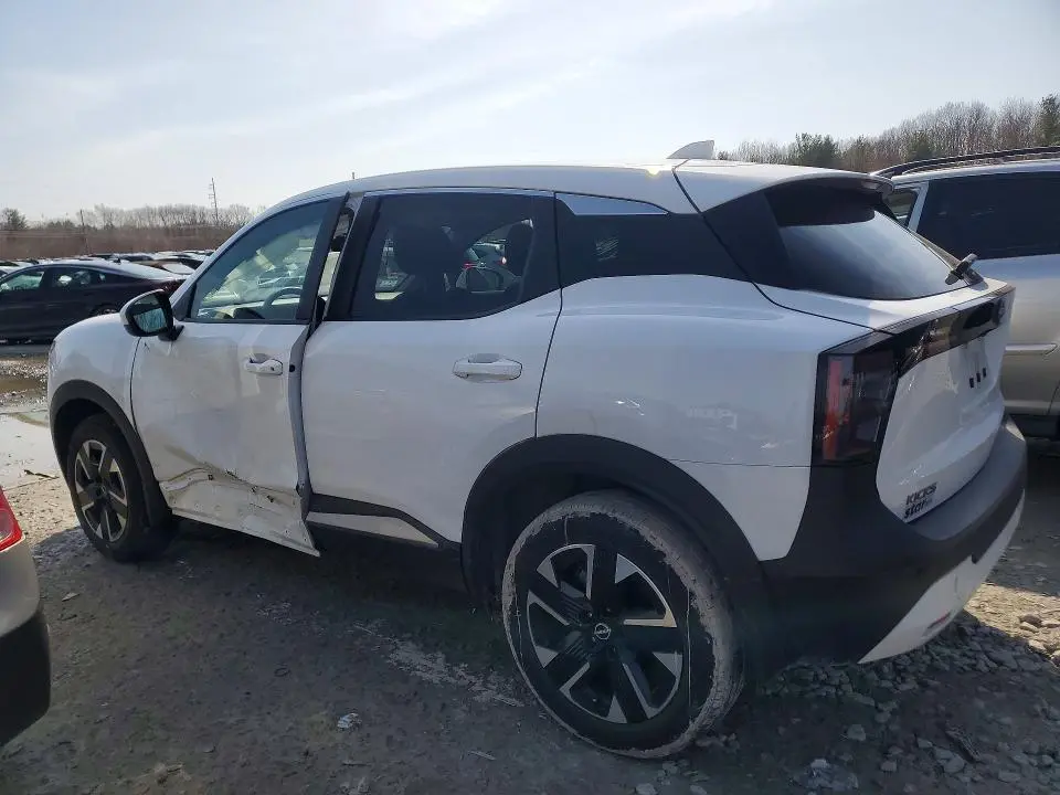 2025 NISSAN KICKS SV  