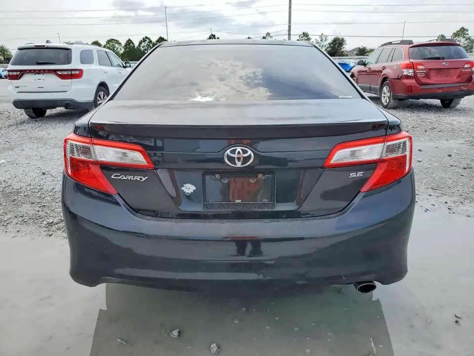 2012 TOYOTA CAMRY SE  