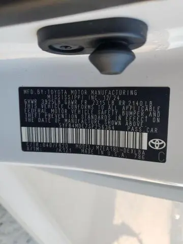 2025 TOYOTA COROLLA LE  