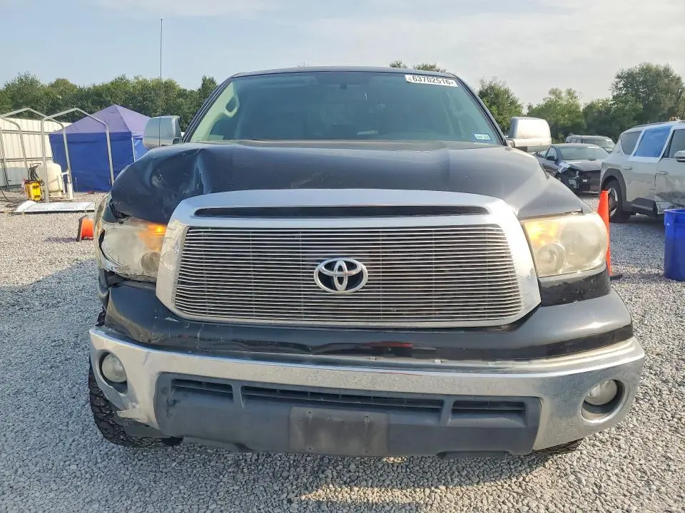2011 TOYOTA TUNDRA CREWMAX SR5  