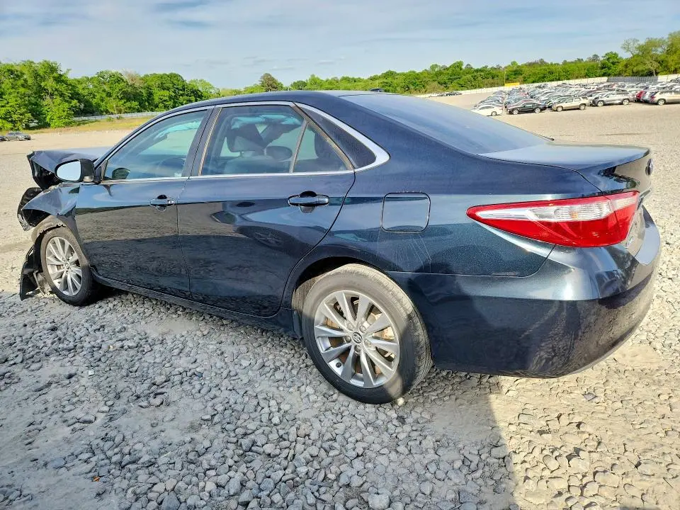 2016 TOYOTA CAMRY XLE  