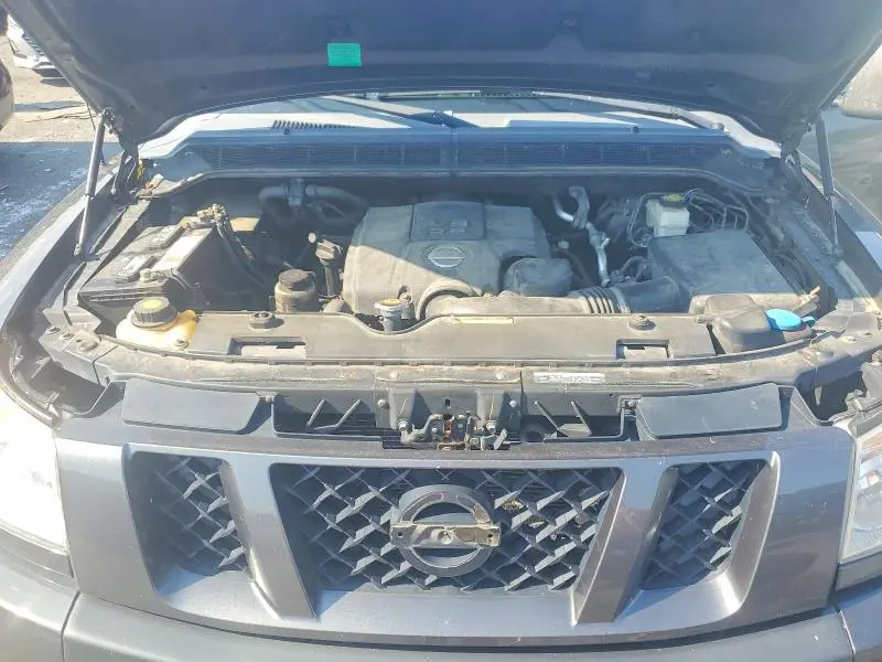 2012 NISSAN TITAN SV  