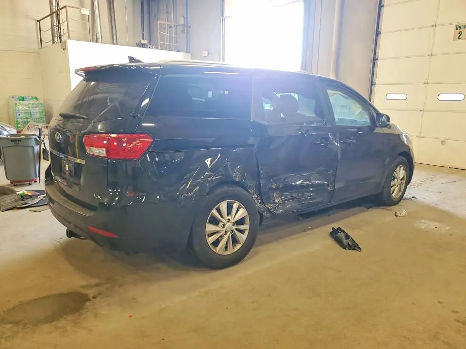 2016 KIA SEDONA LX  