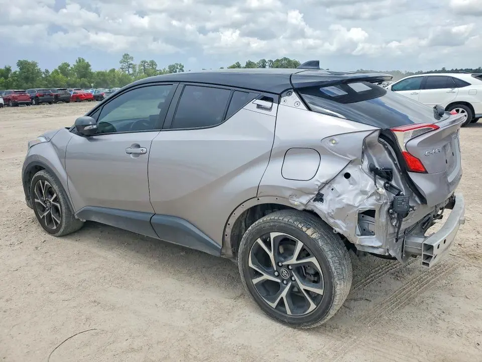 2019 TOYOTA C-HR XLE  