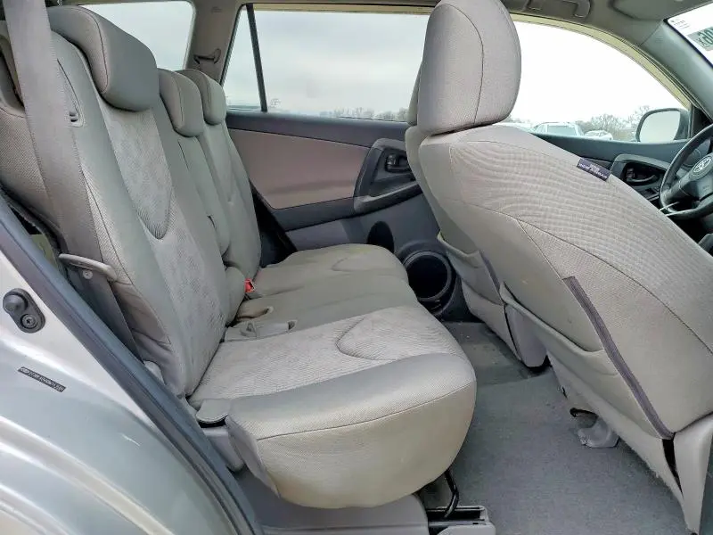 2011 TOYOTA RAV4 BASE  
