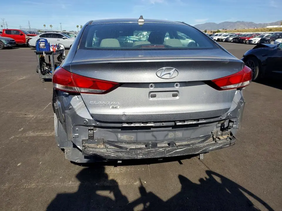 2017 HYUNDAI ELANTRA SE  