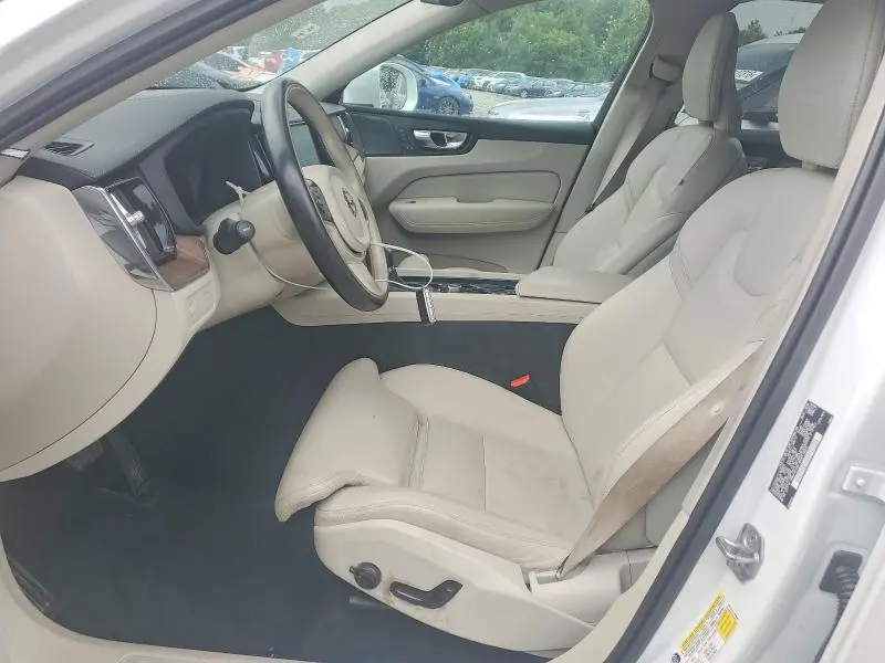 2020 VOLVO XC60 T5 INSCRIPTION  