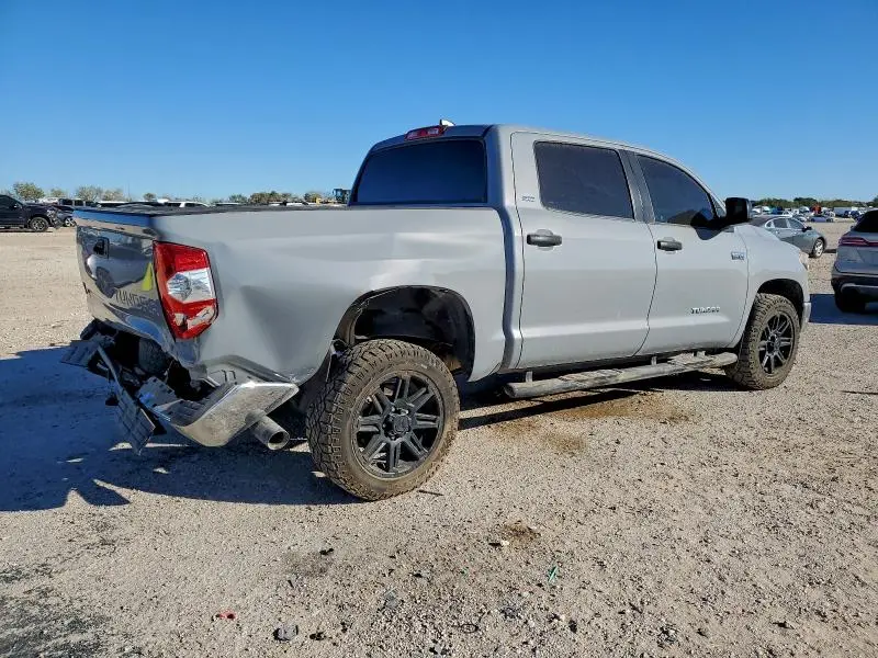 2020 TOYOTA TUNDRA CREWMAX SR5  