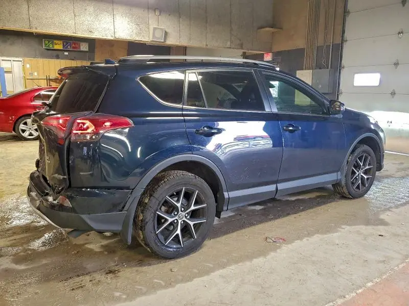 2017 TOYOTA RAV4 SE  