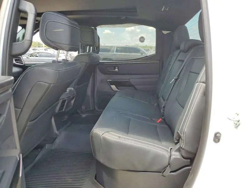 2026 TOYOTA TUNDRA CREWMAX LIMITED  