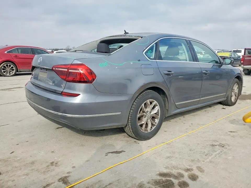 2017 VOLKSWAGEN PASSAT S  