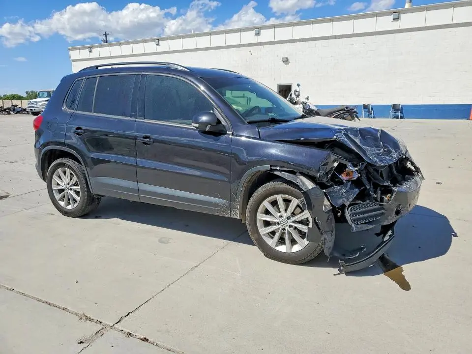 2017 VOLKSWAGEN TIGUAN S  