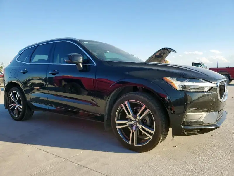 2018 VOLVO XC60 T5 MOMENTUM  