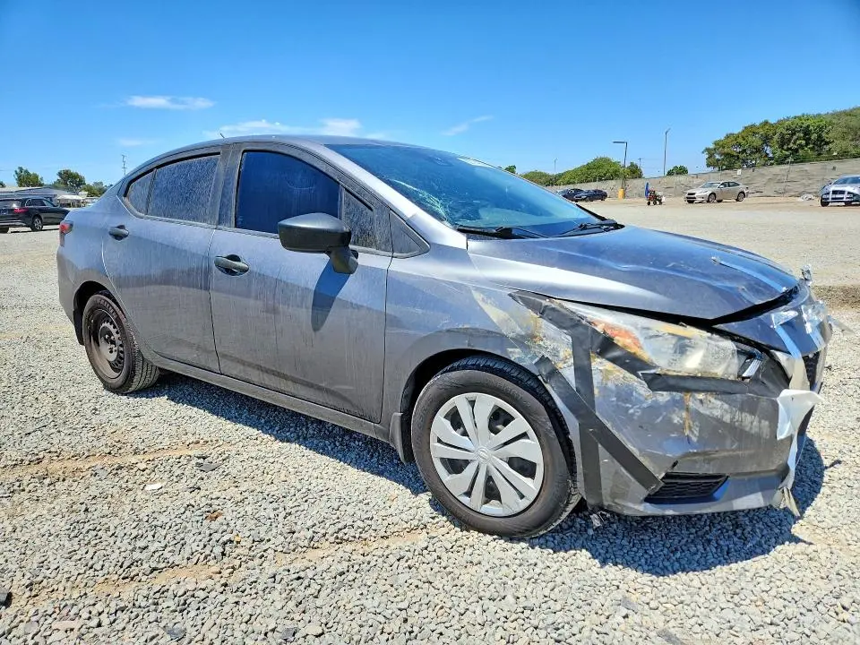 2020 NISSAN VERSA S  