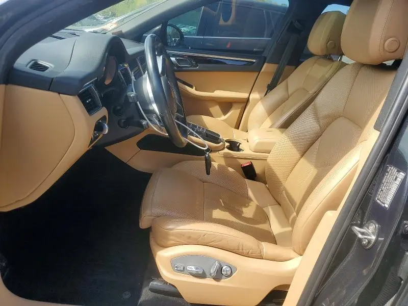 2018 PORSCHE MACAN S  