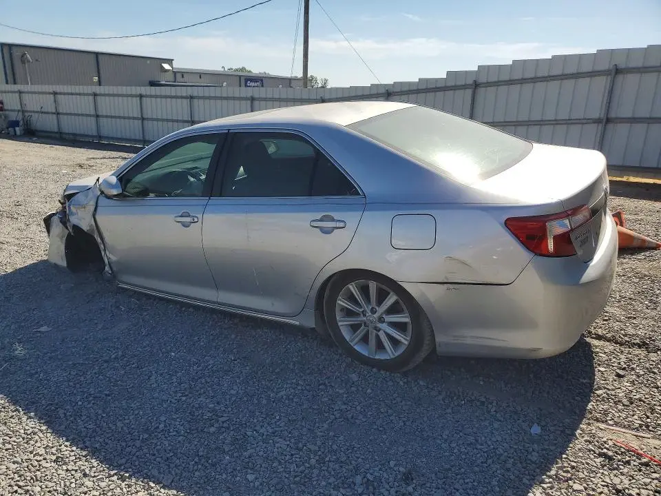 2012 TOYOTA CAMRY XLE  