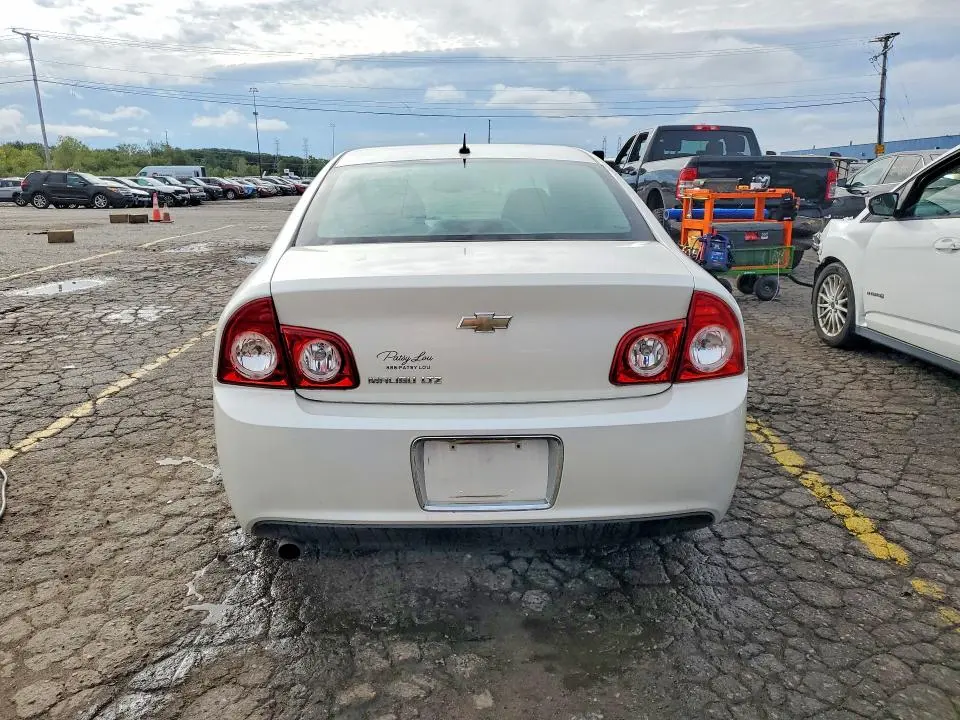 2011 CHEVROLET MALIBU LTZ  