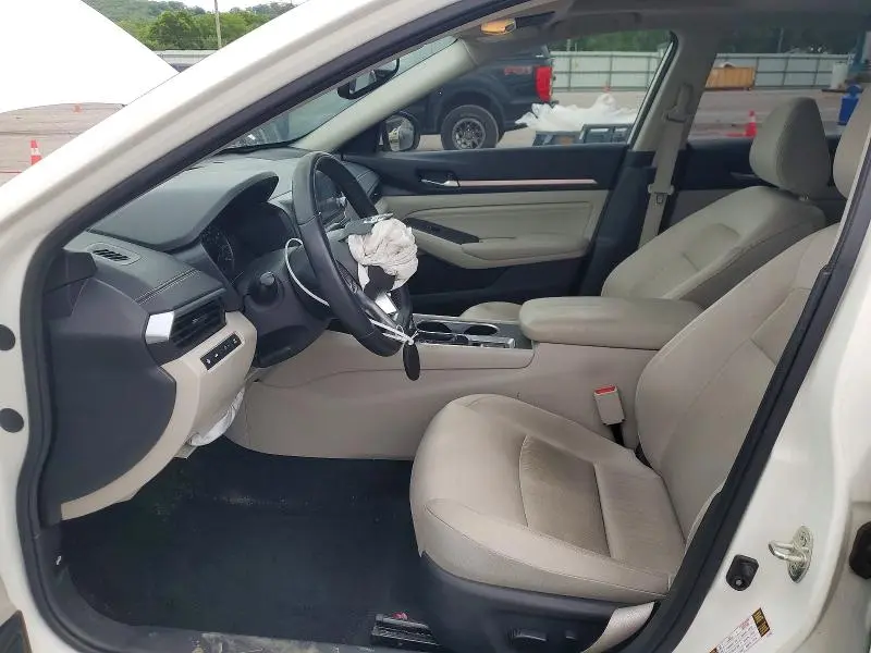 2019 NISSAN ALTIMA SV  